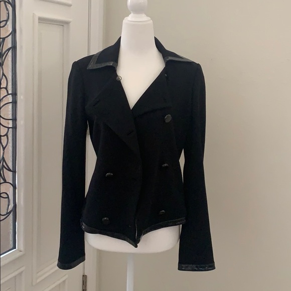 *SOLD**** ST. John jacket size 2 - Picture 2 of 6